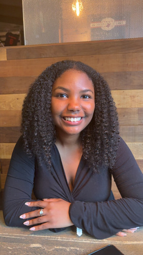 Mia Q - UNC Asheville Babysitter