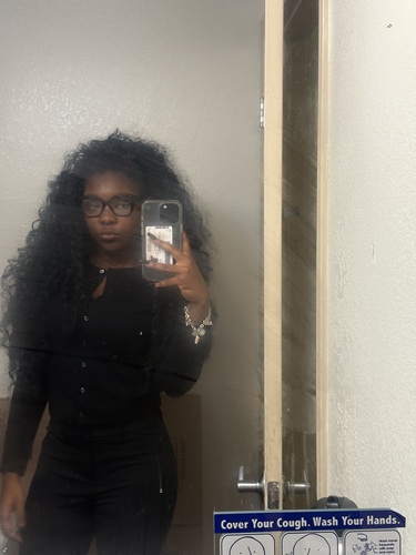 Knaya R - UTSA Babysitter