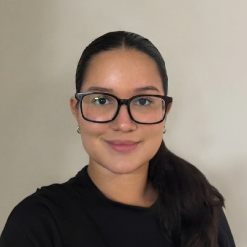 Linda F - Valencia Babysitter
