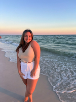 Anna K – Loyola New Orleans Student Seeking Nanny Jobs