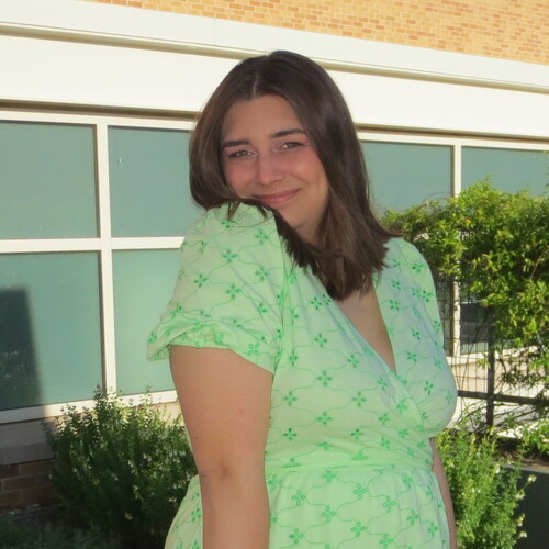 Stacy H - UNT Babysitter