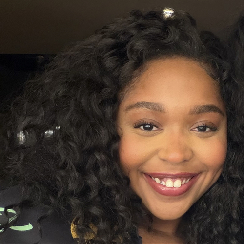 Janay G - UTSA Babysitter