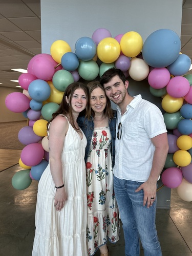 Alyse R - Taylor Babysitter