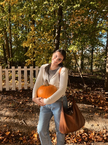 Grace H - CMU Babysitter