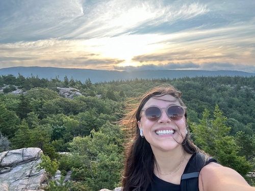 Rachelle B - ECU Babysitter