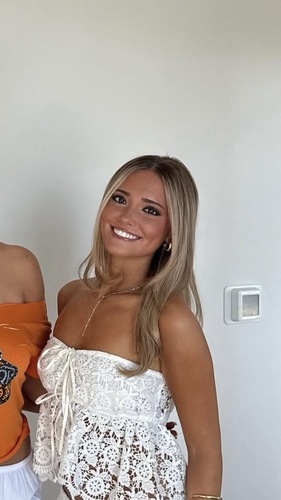 Ella B - UTK Babysitter