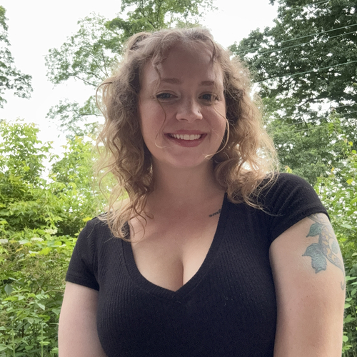 Ariel H - Undefined Babysitter