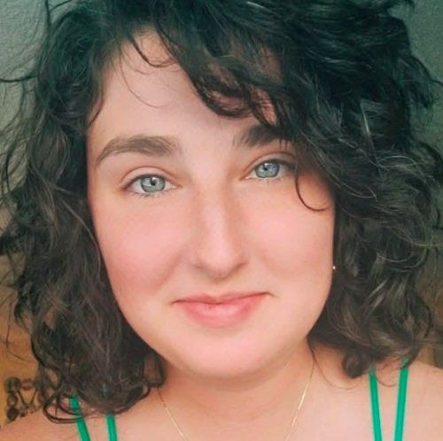 Hannah B - Illinois State Babysitter