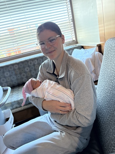 Emma B - UNG Babysitter