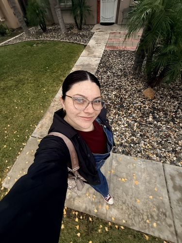 Zoe V - Porterville College  Babysitter