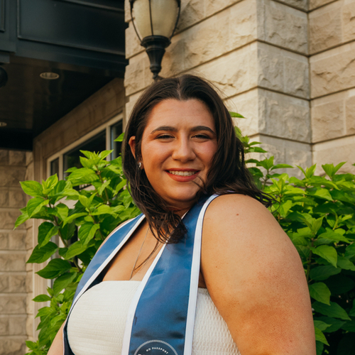 Giovanna C - Belmont Babysitter