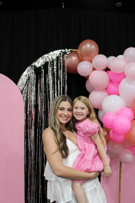 Roxi R - UAB Babysitter