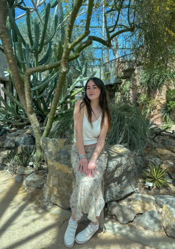 Kira H - Whitman Babysitter