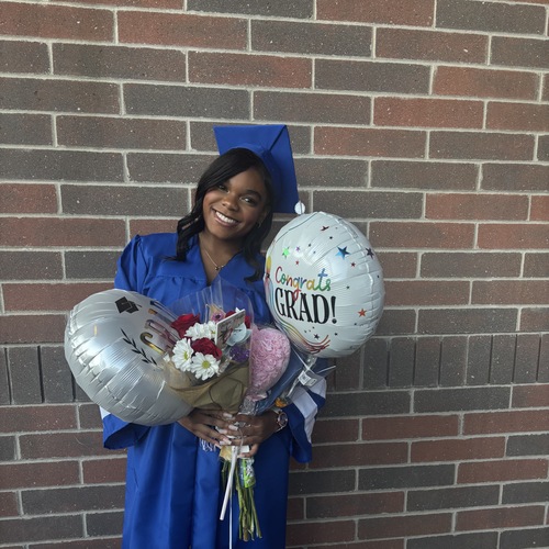 Mariah B - Macomb Community College  Babysitter