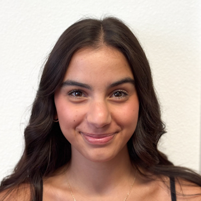 Lilly B - Lipscomb Babysitter