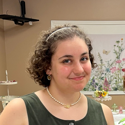 Isabella F - LSU Babysitter