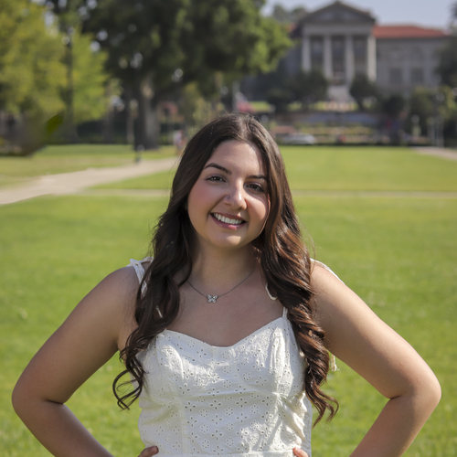 Gabriana D - Crafton Hills College Babysitter