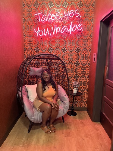 Jazymne S - Niagara Babysitter