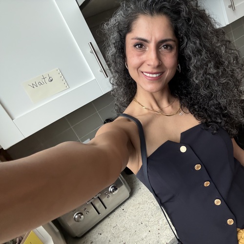 Giana R - UB Babysitter