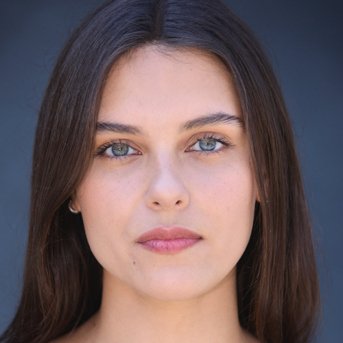 Naomi F - DePaul Babysitter