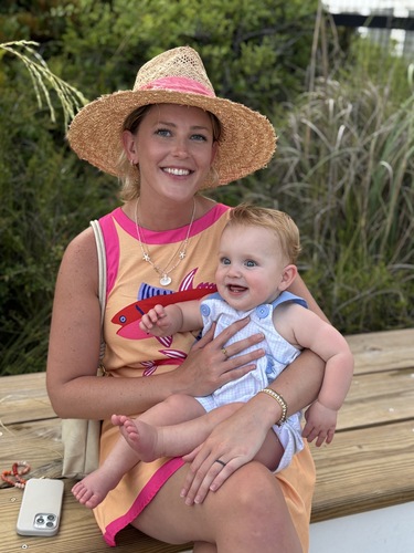 Neely M - Mississippi State Babysitter