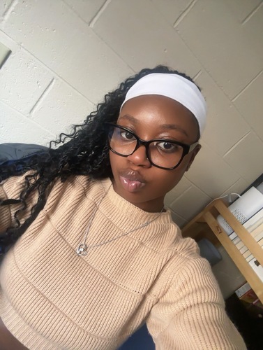 Kianna A - Clark University Babysitter