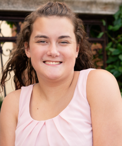 Gabrielle H - UNF Babysitter