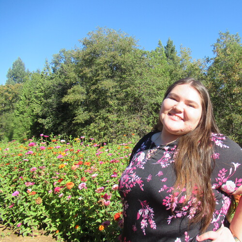 Samantha L – DVC Student Seeking Babysitting Jobs