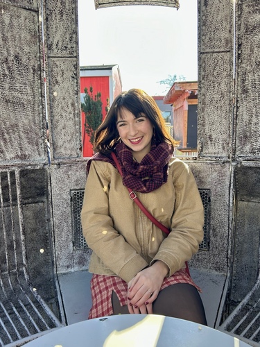 Ivy C - Whitman Babysitter