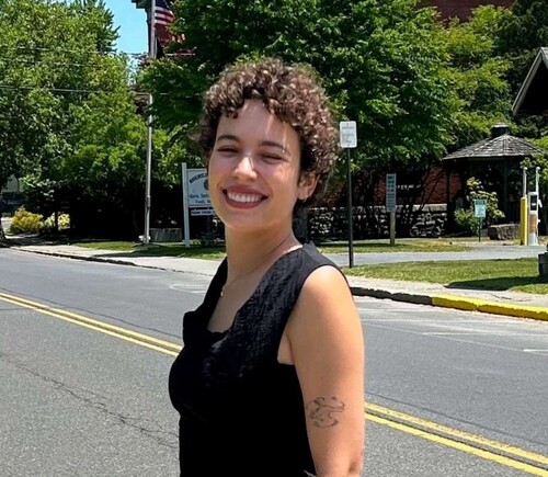 Sara V - Bard Babysitter