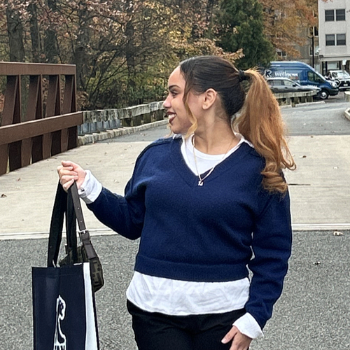 Merelyn D - Rutgers Babysitter