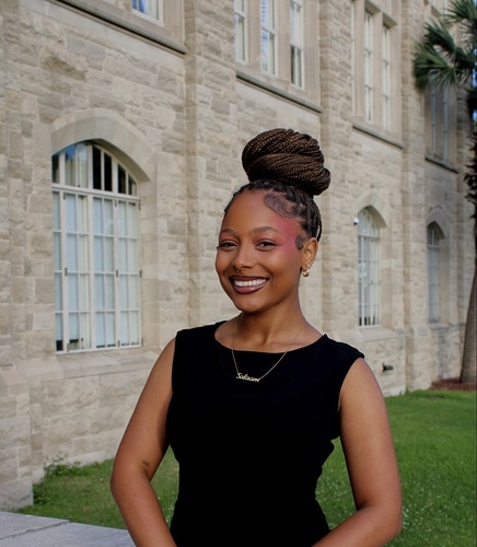 Salaam L - Xavier Babysitter