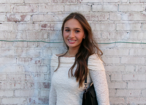 Naomi S - Lakeland Babysitter