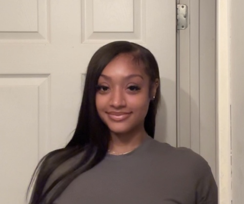 Alazia M - Georgia State Babysitter