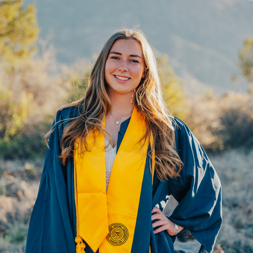 Ariana M – NAU Student Seeking Babysitting Jobs