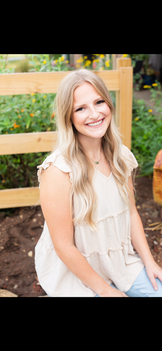 Caitlyn G - Northwestern Babysitter