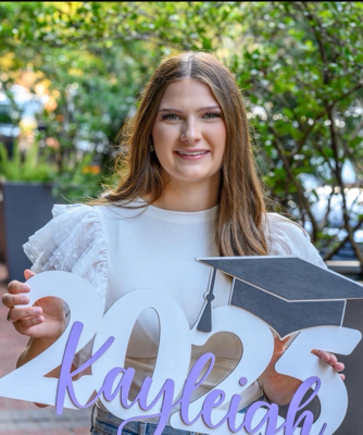 Kayleigh M - Delgado Babysitter