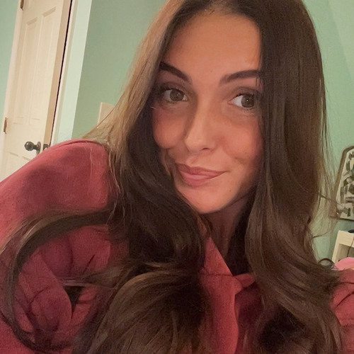 Vanessa L - Massasoit Community College  Babysitter
