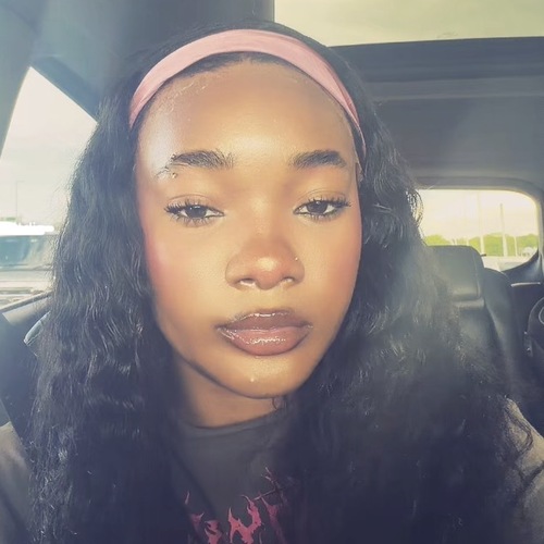 Diavianne F - Delaware Technical Community College-Stanton/Wilmington Babysitter