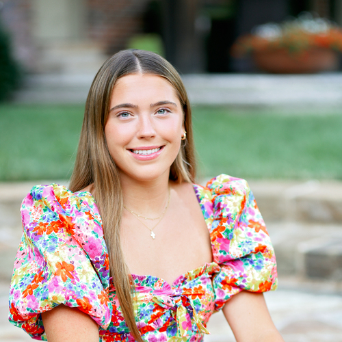 Olivia M – UK Student Seeking Babysitting Jobs