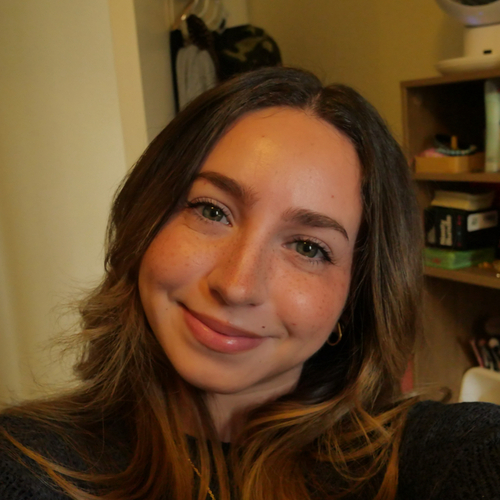 Jocelynn J - USD Babysitter