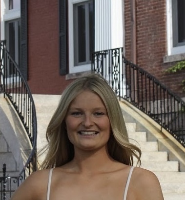 Sarah O - Holy Cross Babysitter