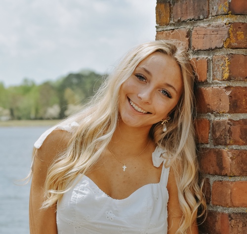 Lizzie T - University of South Carolina Babysitter