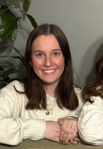 Samantha V - Sinclair Babysitter