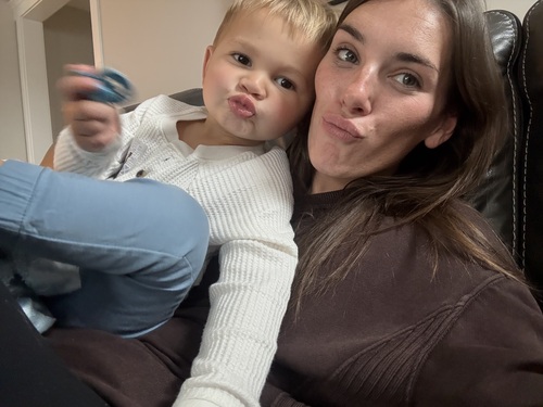 Adrianna S - Cuse Babysitter