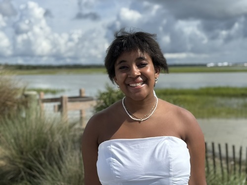 Zamiyah L - UNCW Babysitter