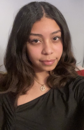 Genely L - Queens College Babysitter