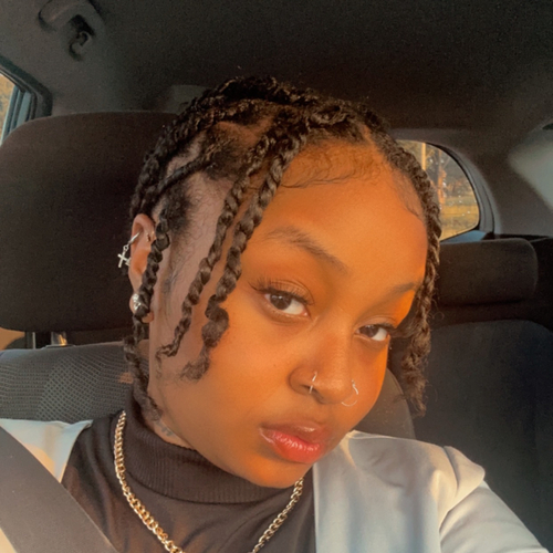 Jayona F - UAB Babysitter