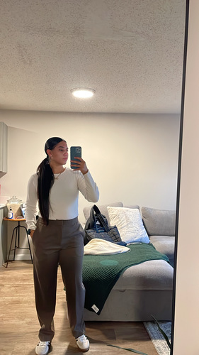 Jesenia M - Monmouth Babysitter