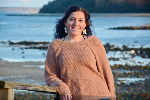Gwyneth T - Northern Essex Community College Babysitter